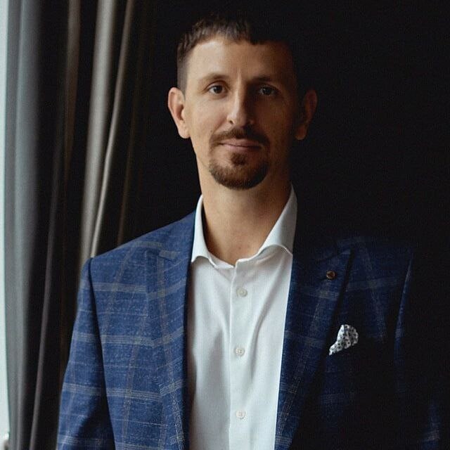 Абушкин Артур Викторович, Бизнес-Логика, Владивосток